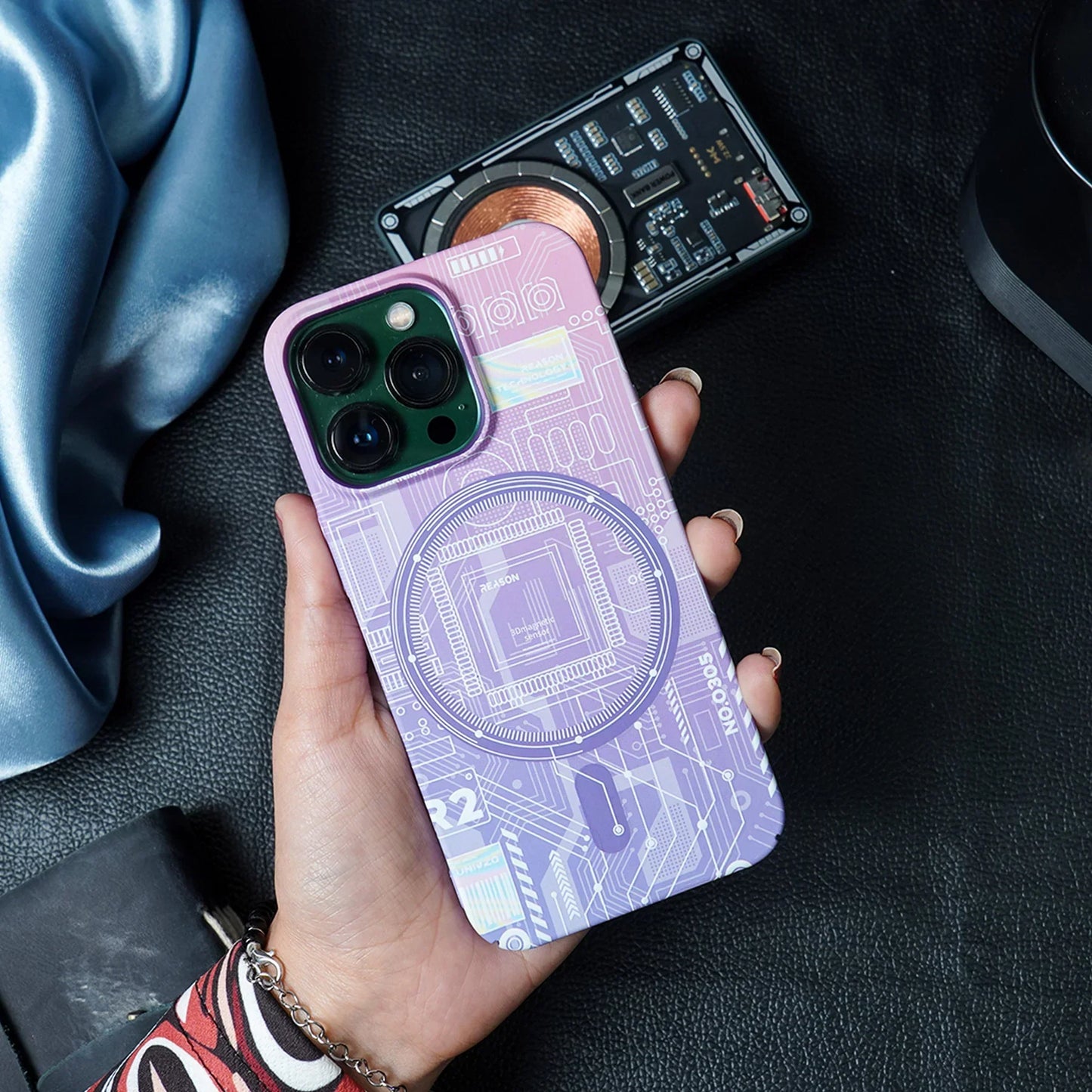iPhone 15 Pro Radium Glow Futuristic Tech Design Magsafe Case - Purple