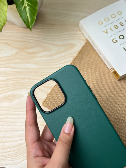 iPhone 15 Pro Leather Case Kdoo Classic Series Genuine Leather Case - Green